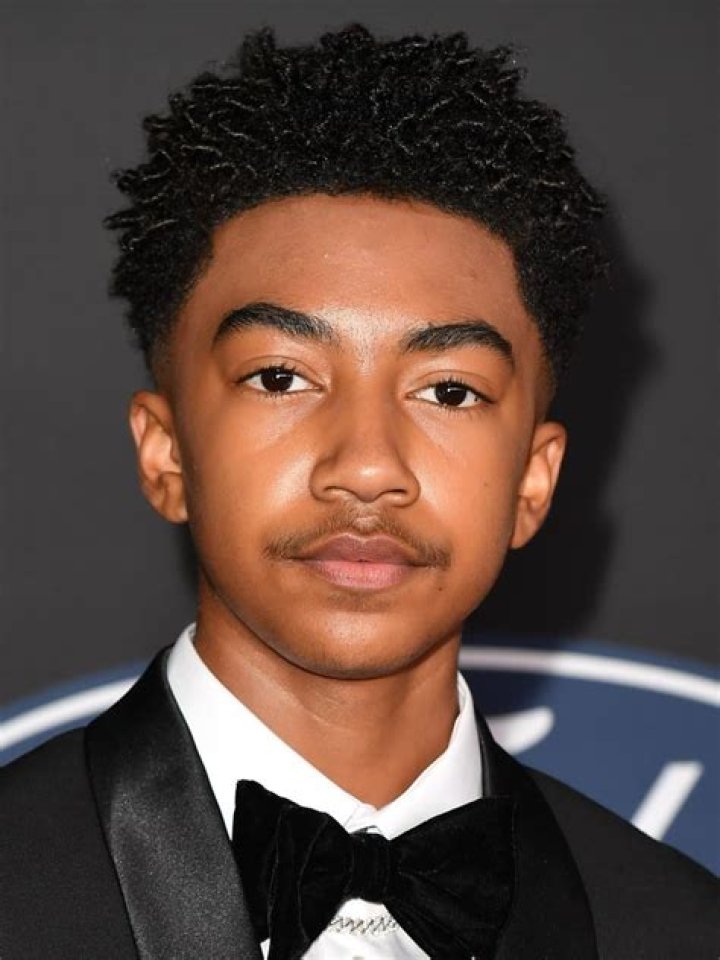 Miles Brown Height, Age, Net Worth, Parents, Girlfriend, Bio