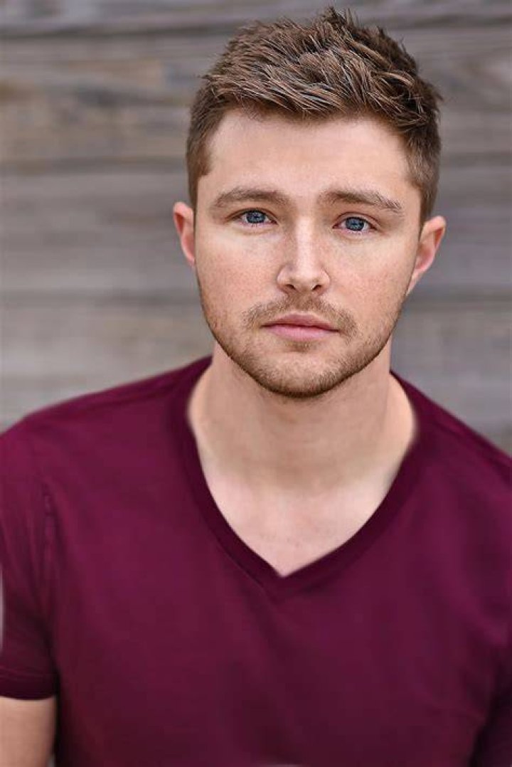 Where is Sterling Knight now? How old was he in Starstruck?